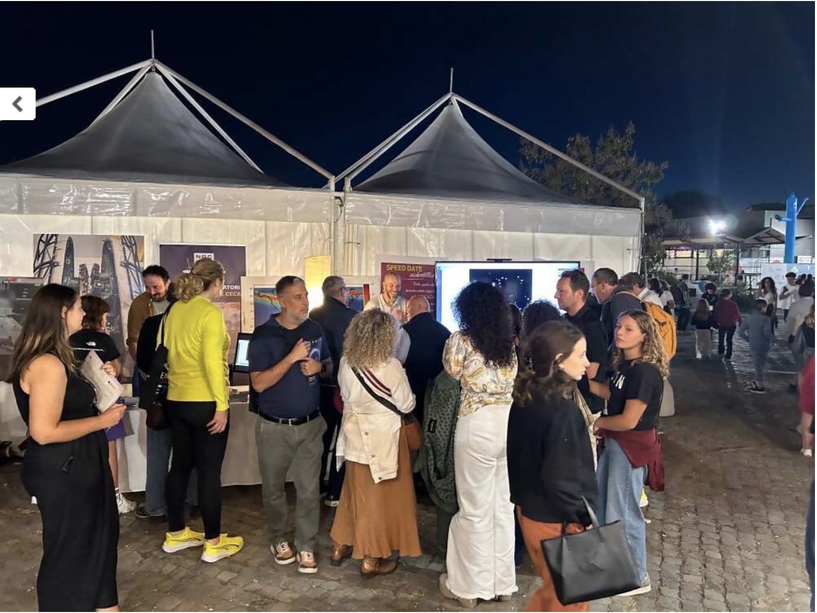 ÚTEF se představil na Noci vědců v Římě